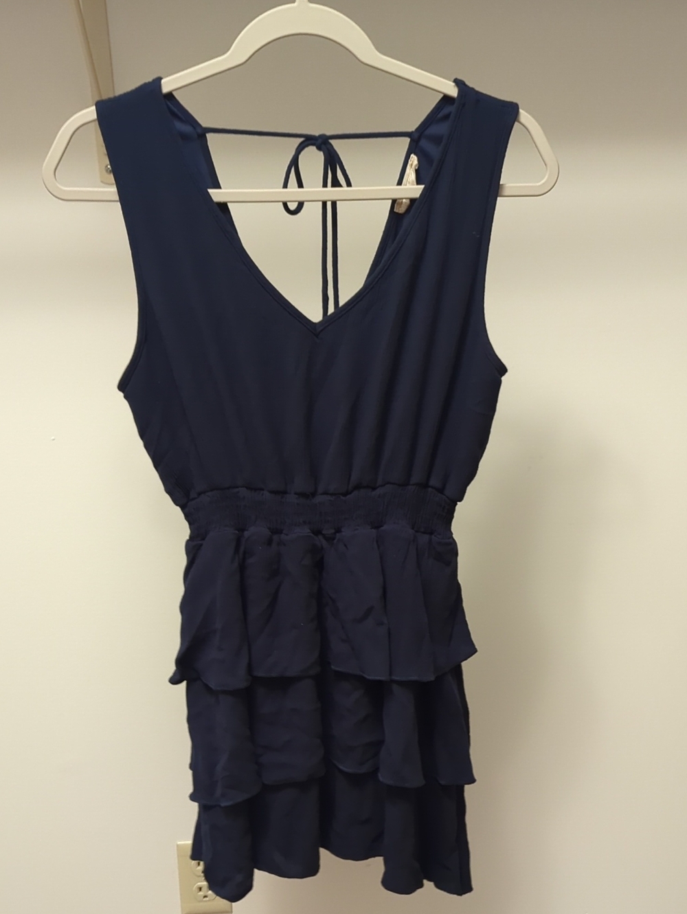 Altar'd State Sleeveless V-Neck Tiered Ruffle Dress in Navy Large